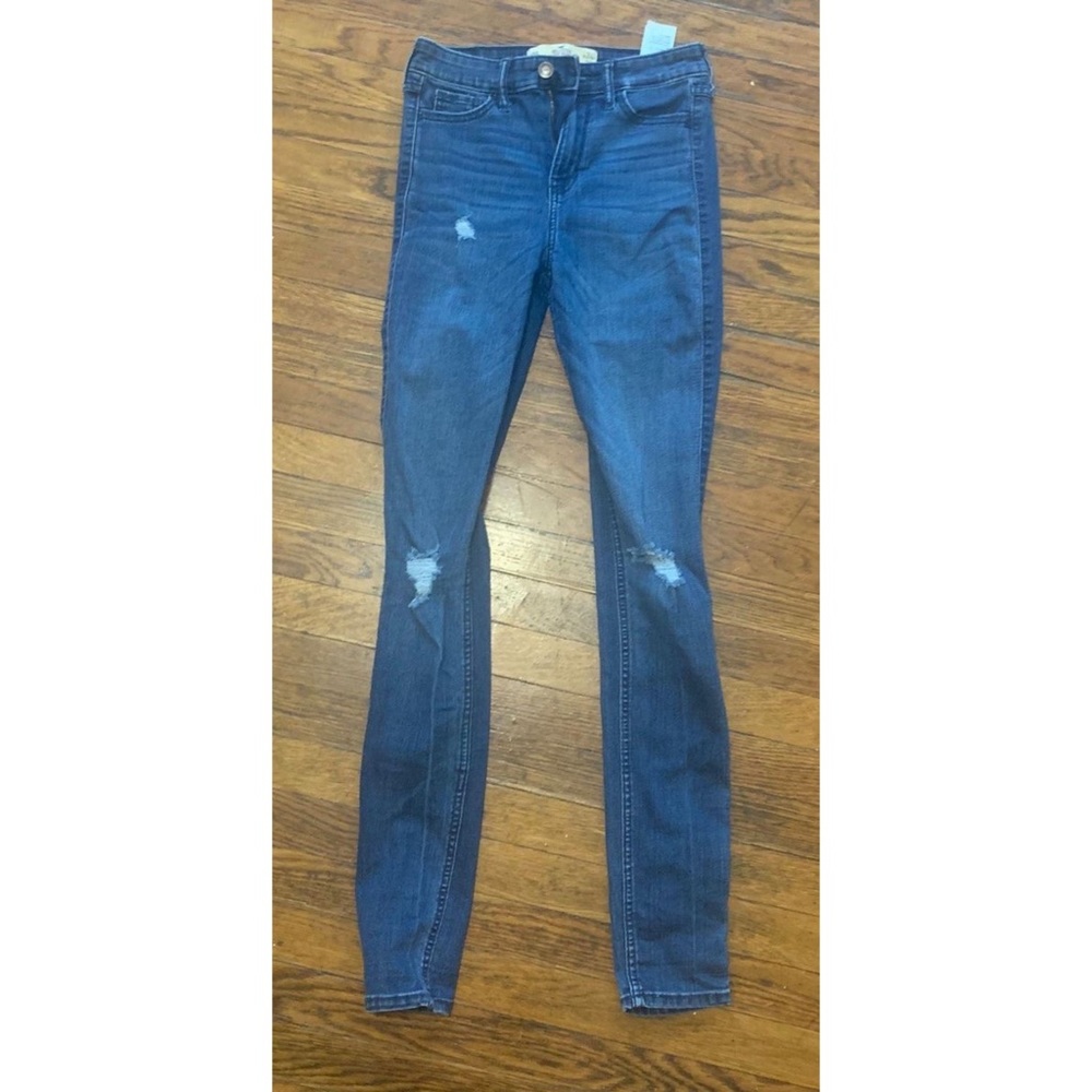 Hollister Ripped Skinny Jeans